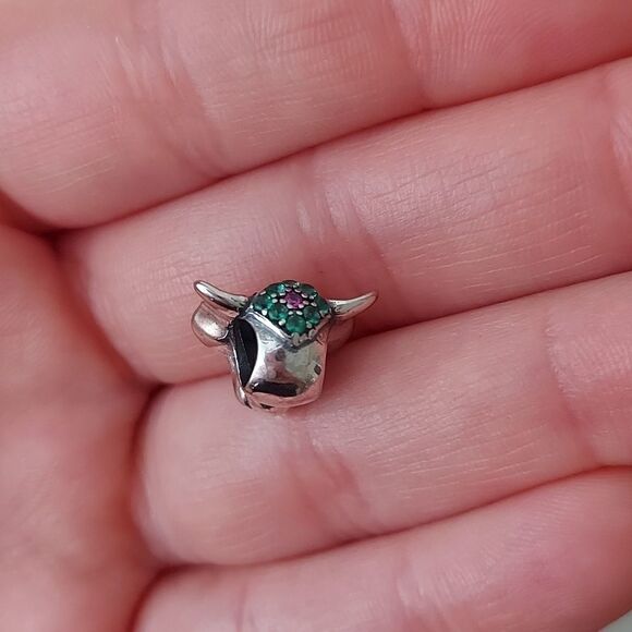 925 Sterling Silver Baby Elephant Charm - Picture 2 of 7